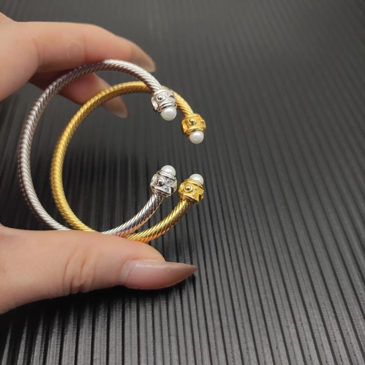 David Yurman 4mm Sterling Silver Faceted Pearl Bangle Bracelet